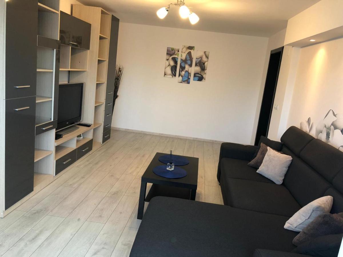 Apartament Modern Targoviste In Regim Hotelier Eksteriør billede