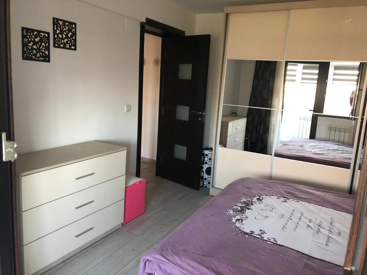 Apartament Modern Targoviste In Regim Hotelier Eksteriør billede