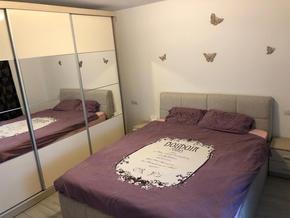 Apartament Modern Targoviste In Regim Hotelier Eksteriør billede